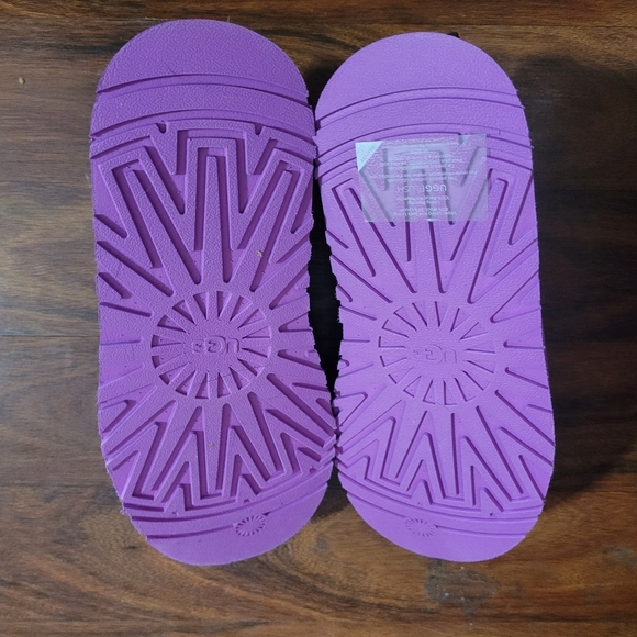 NEWLIKE UGGS TASMAN SLIP ONS - Picture 4 of 5